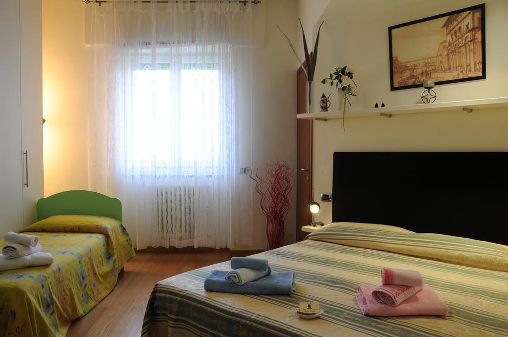 Zeus Rooms Superior Florenţa Cameră foto
